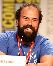 How tall is Brett Gelman?